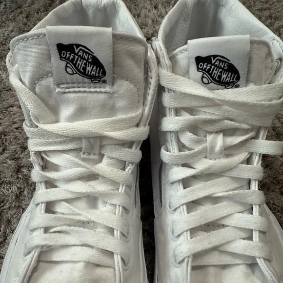 Vans Classic White High-Tops unisex men’s 7.5 
Wome’n Size 9 - Picture 3 of 12